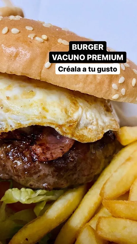 Menu_Pollos y Pizzas Laura_Pedro Muñoz_image_9