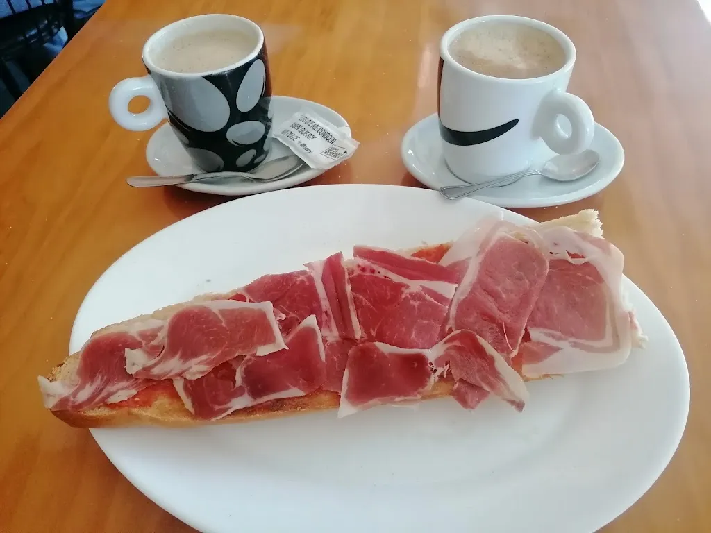 Menu_Bar Restaurante los cuatro puntales_Puebla de Don Rodrigo_image_8