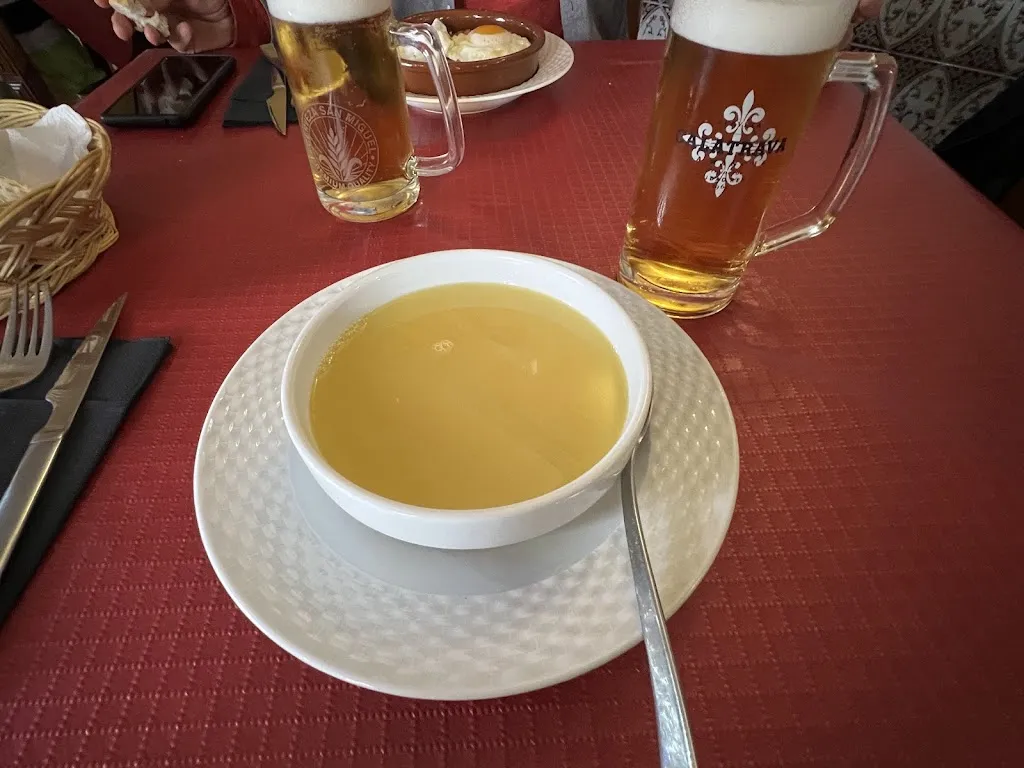 Razvan G Robu_Bar El Pilar_Puebla de Don Rodrigo_review