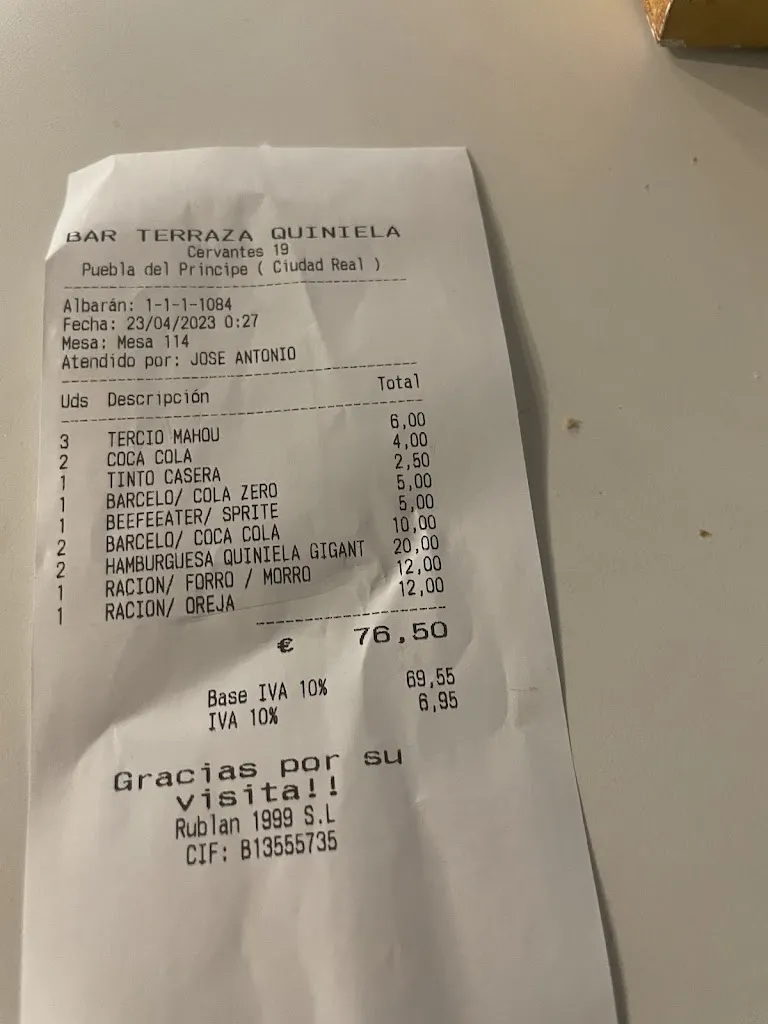 Vanesa Gor_Bar Quiniela_Puebla del Príncipe_recensione