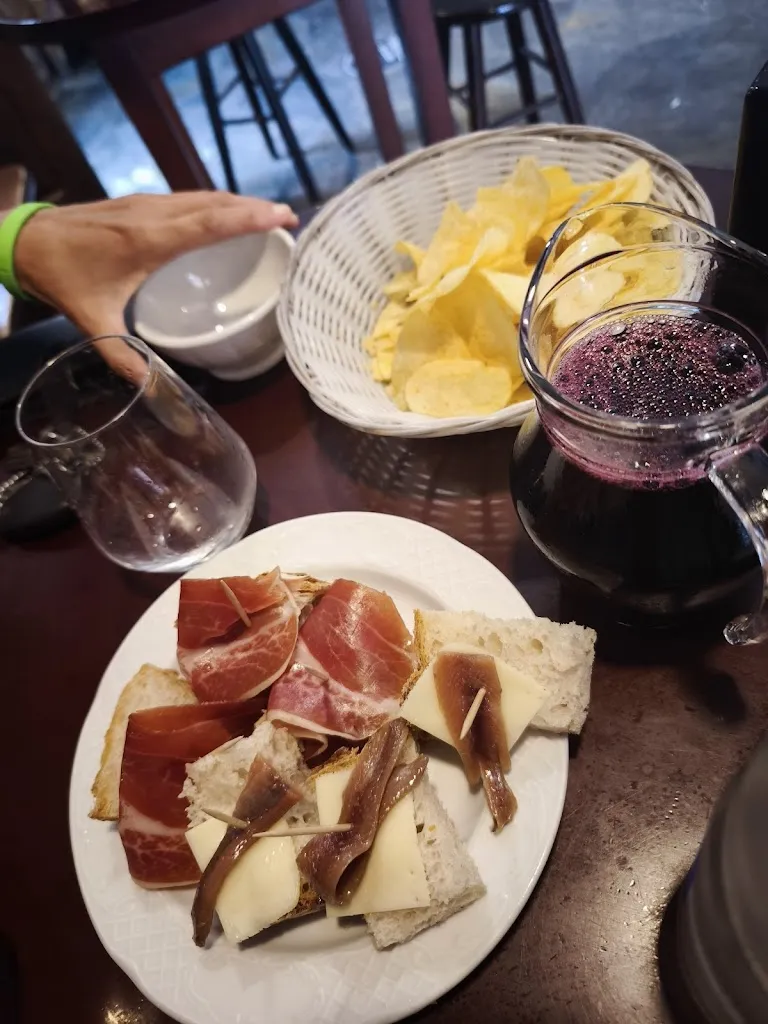 Ramiro Olivera_Taberna do Portugués_Boqueixón_review