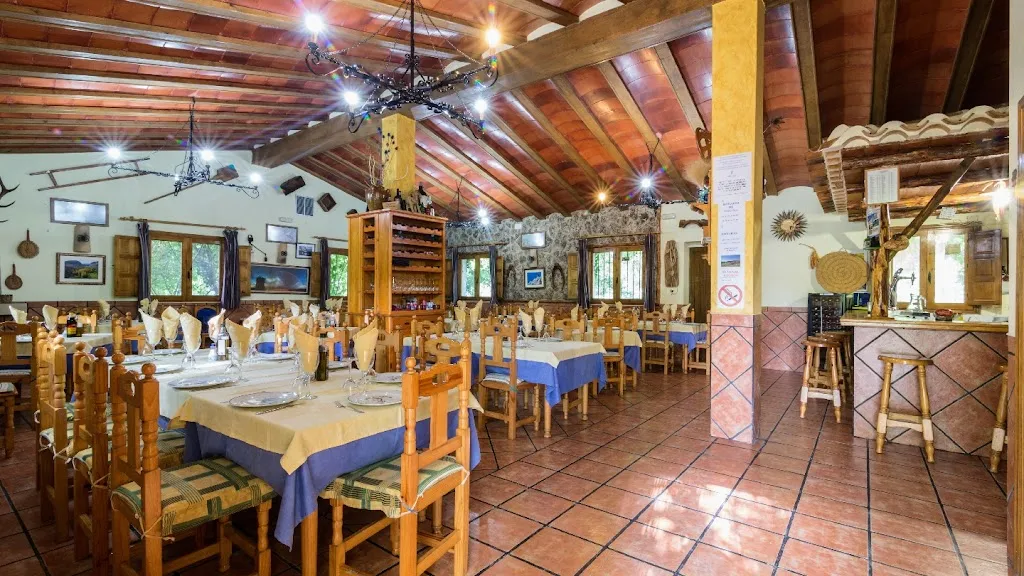 Restaurante Los Enebros_Nerpio_slider_image_1