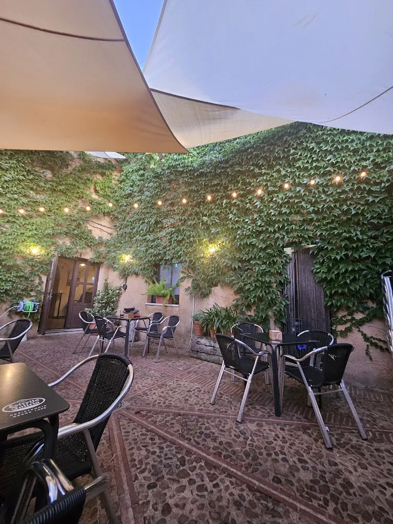 Casa Rural Abuela Maria, Meson Abuelo Juan_Saceruela_slider_image_1