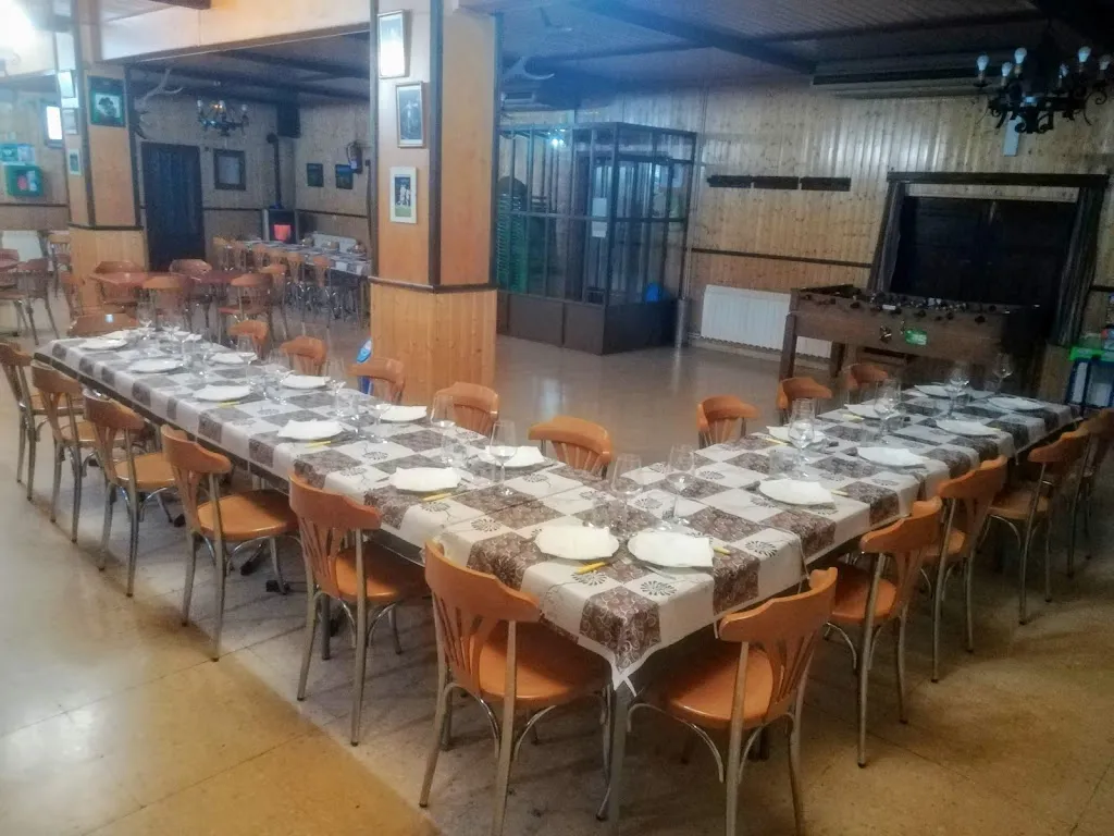 Bar Hermanos Callejas restaurant in Peñascosa