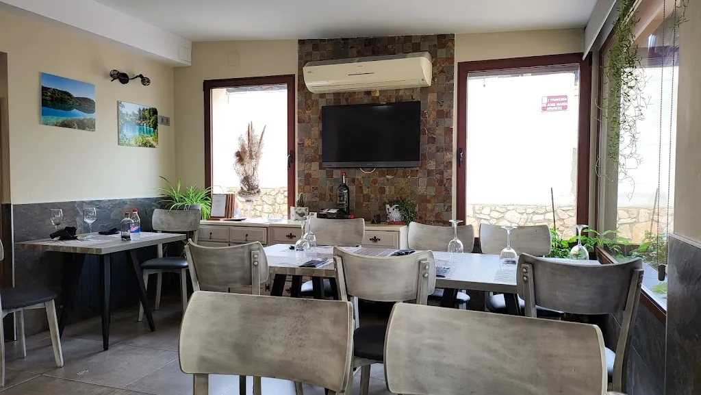 Restaurante Victoria Café-Bar_Ruidera_slider_image_1