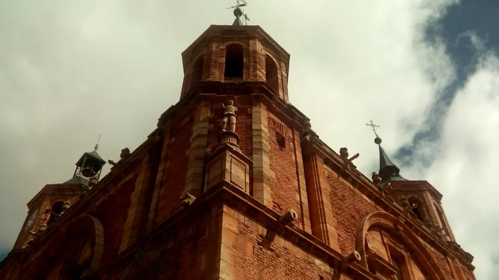 HOSPEDERÍA SANTA ELENA_San Carlos del Valle_slider_image_2