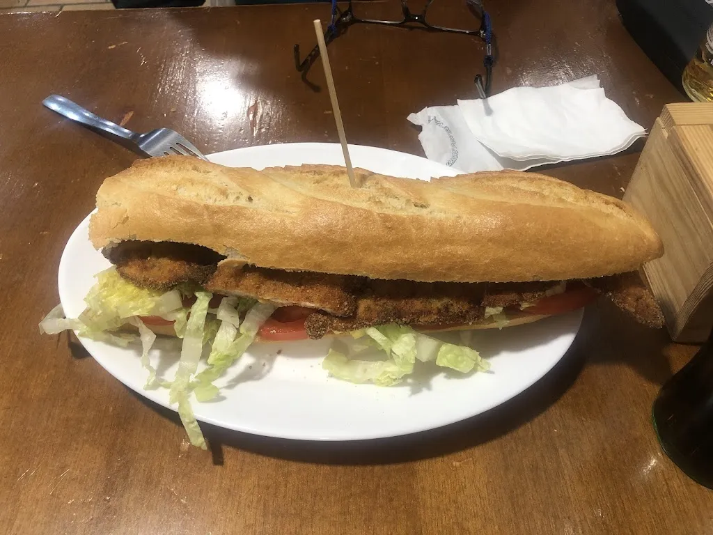 Bar La Bodeguilla_San Carlos del Valle_slider_image_3