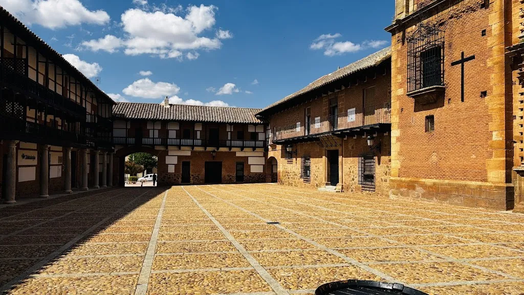 Hipólito Franco_Iglesia del Cristo de San Carlos del Valle_San Carlos del Valle_review