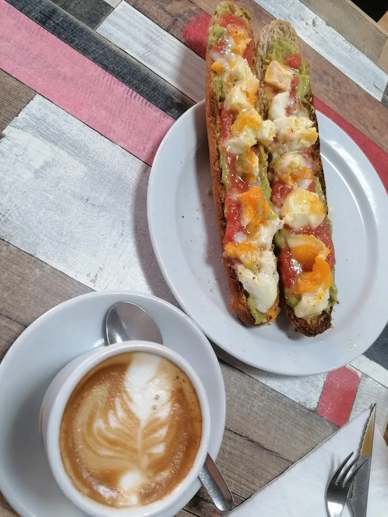 Menu_Bar Solana_Solana La_image_9