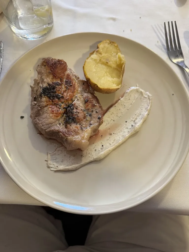 eric winling_Los morenos. La casa de la despensa_Santa Cruz de Mudela_review