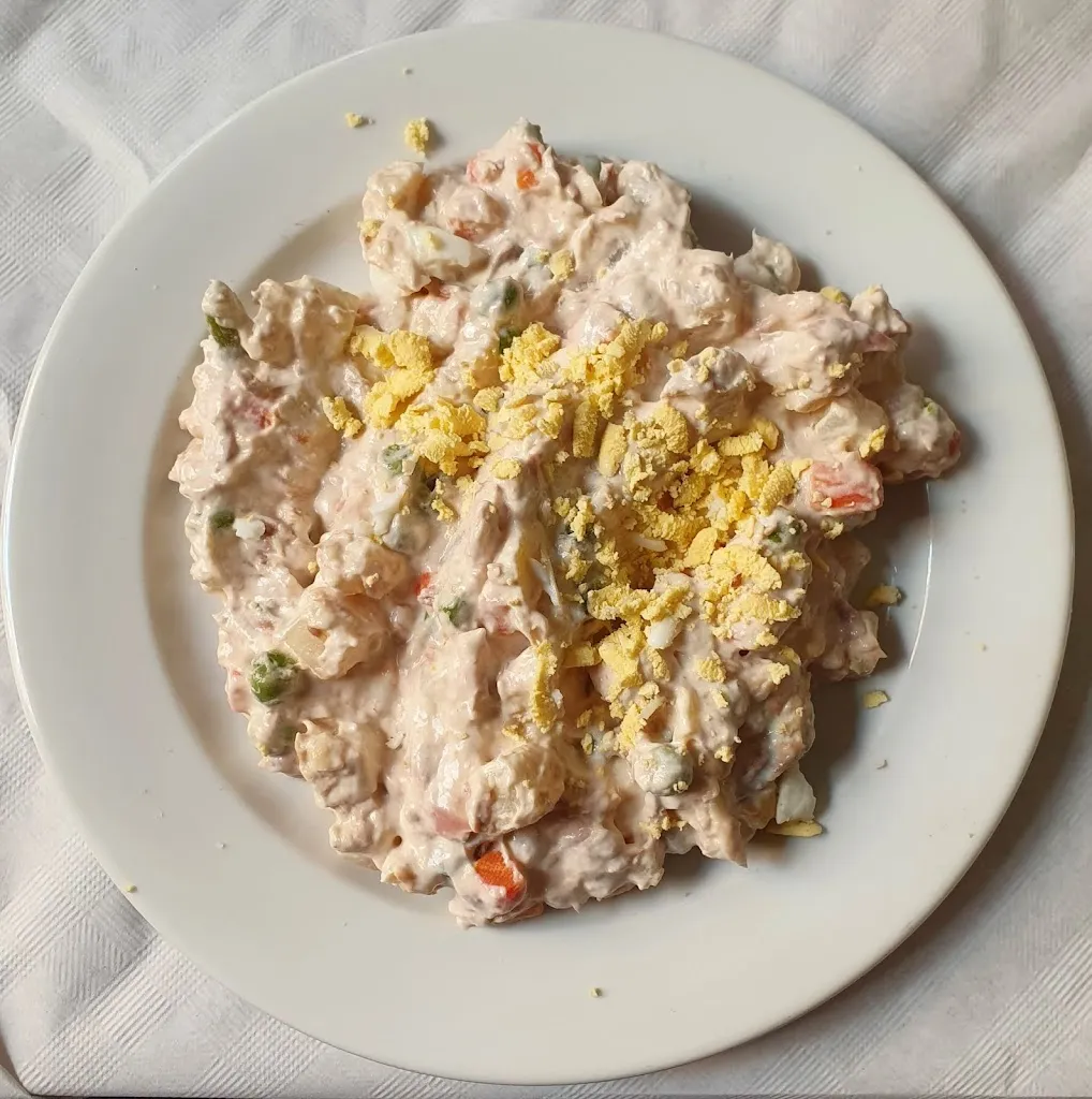 Menu_CAFETERIA RESTAURANTE EL BOMBA_Puertollano_image_9