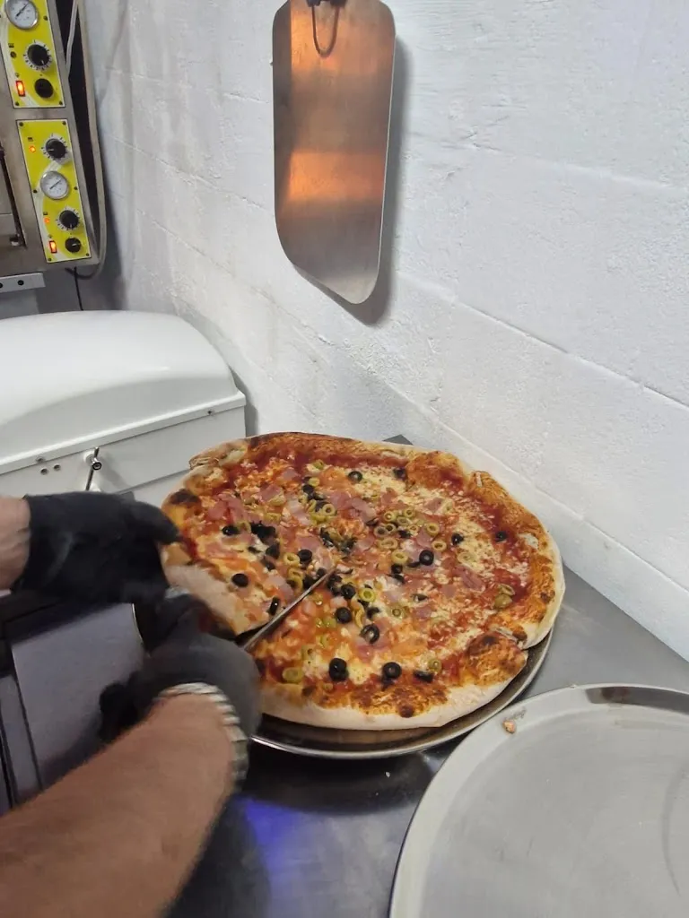 Menu_Pizzeria Napolitana_Torralba de Calatrava_image_5