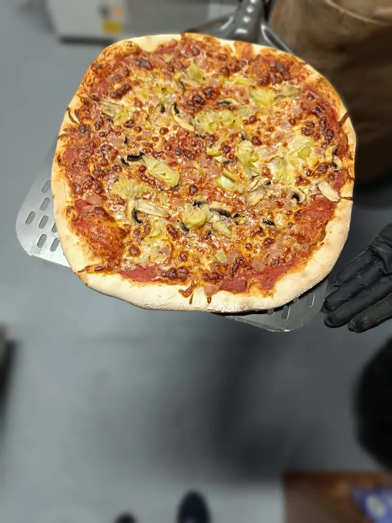 Pizzeria Napolitana restaurant in Torralba de Calatrava