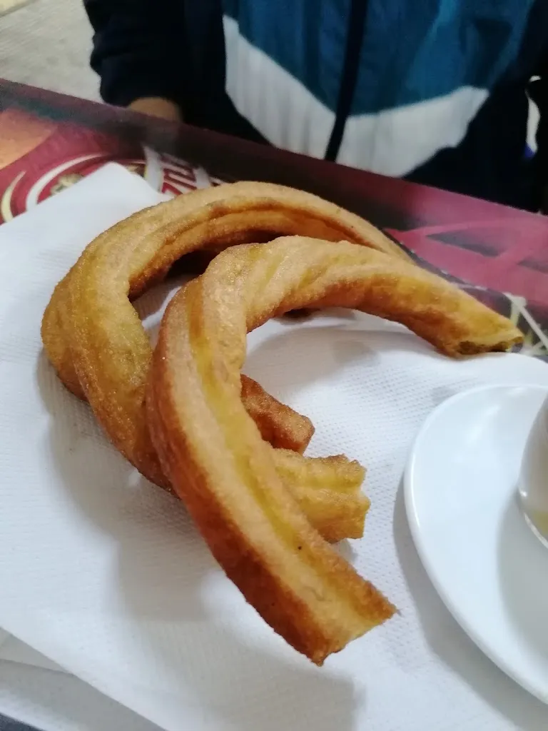 Jana Cuevas Valenciano_Churrería y Chocolatería De La Fuente_Torralba de Calatrava_review