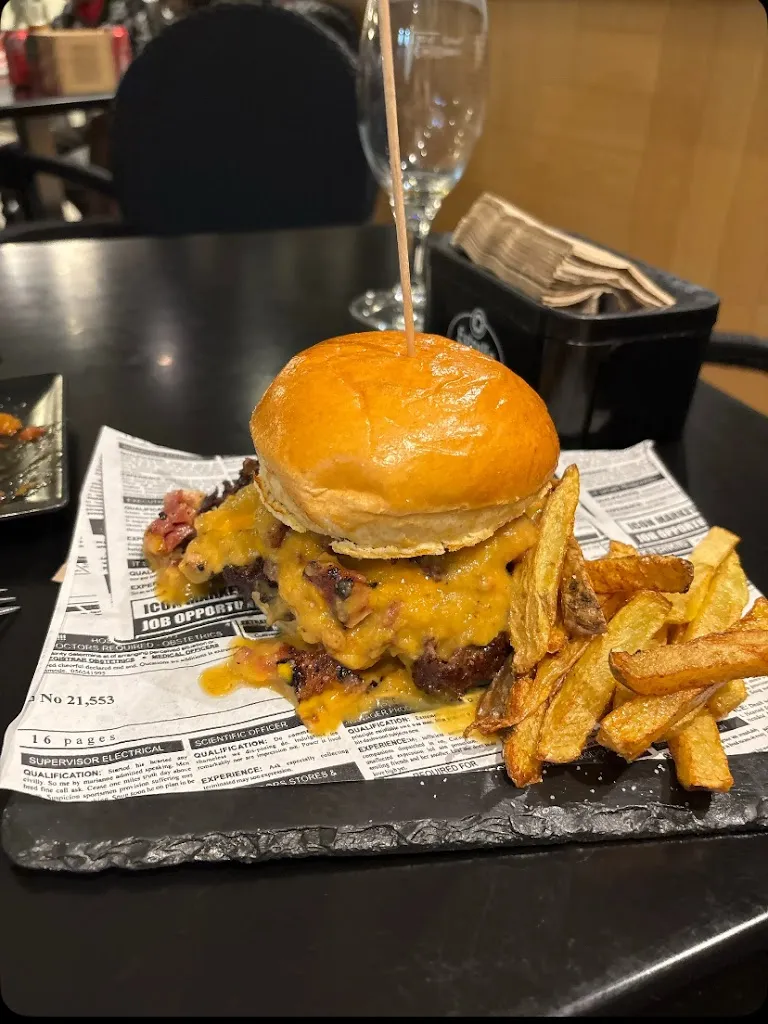 Cesar Morales Ruiz_Café Bar El Cervantes_Torre de Juan Abad_review