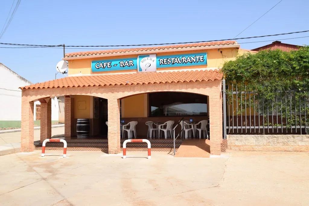 Dilema_Torre de Juan Abad_slider_image_1