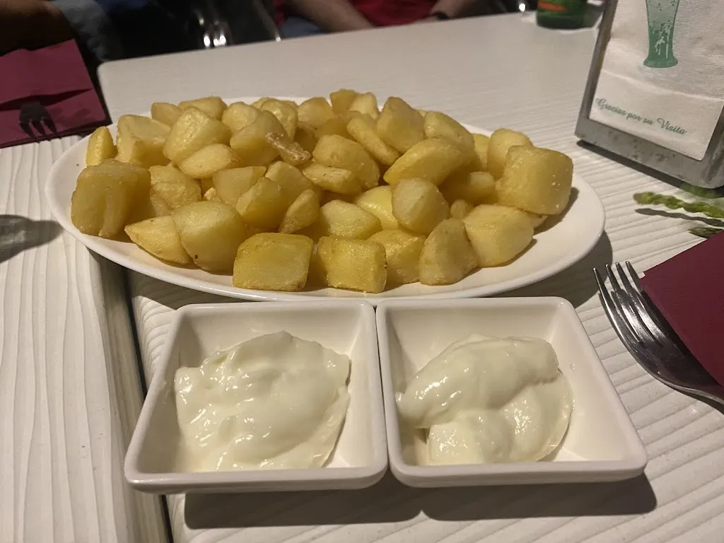 M.L Medina_Bar morales_Valdemanco del Esteras_recensione