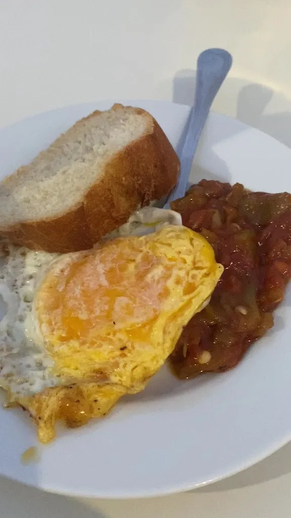 Miguel Ángel_Bar Cande_Valenzuela de Calatrava_avis