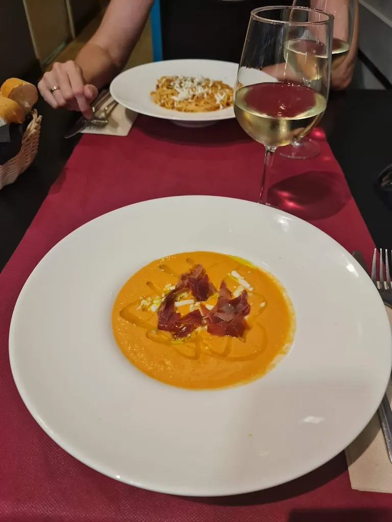 Restaurante Trampantojo_Socuéllamos_slider_image_2