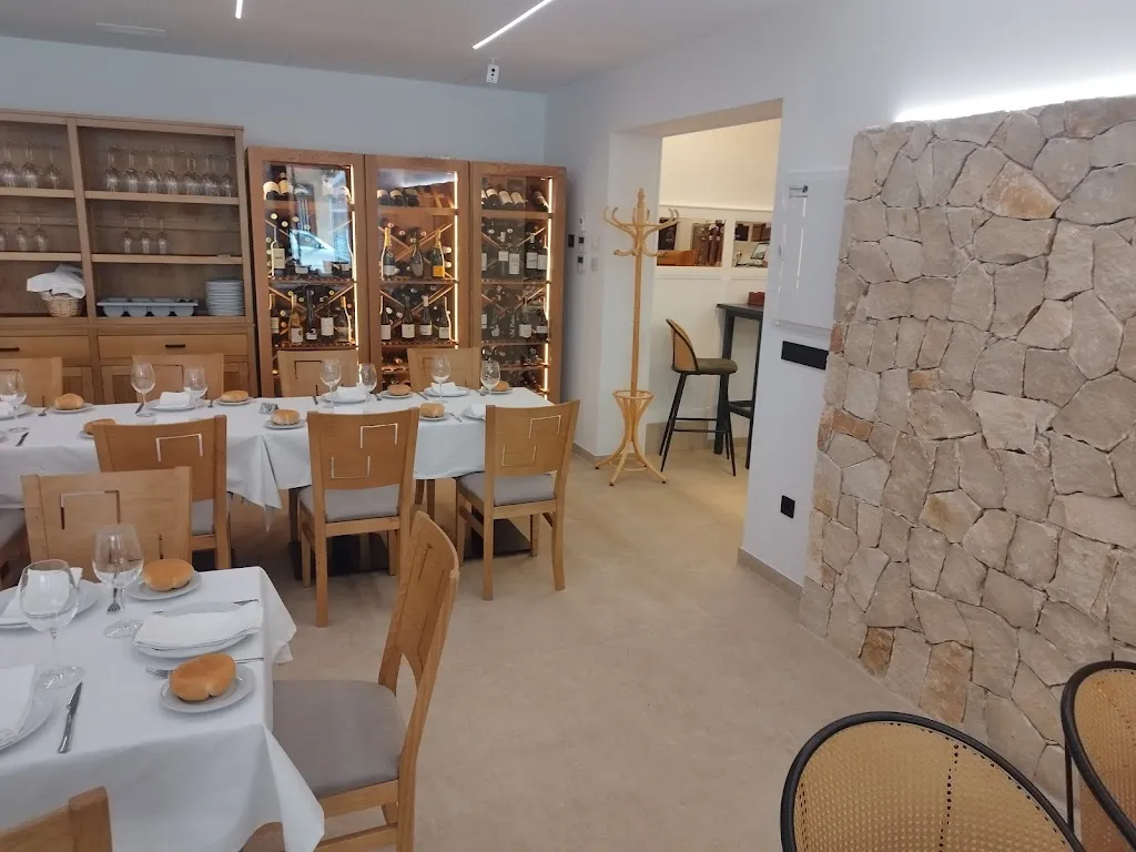 BAR-RESTAURANTE BODEGA CERVANTES. restaurant in Socuéllamos