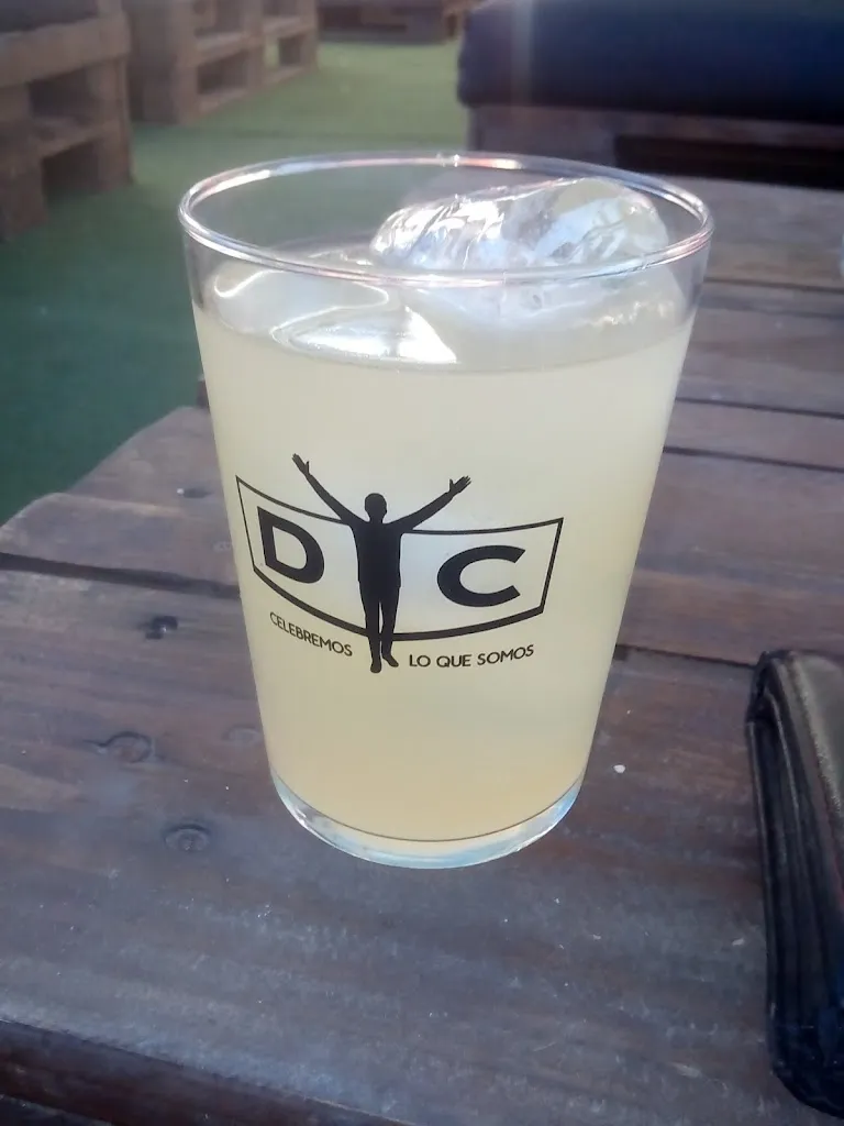 Menu_Luxury LOUNGE & BAR._Pétrola_immagine_3