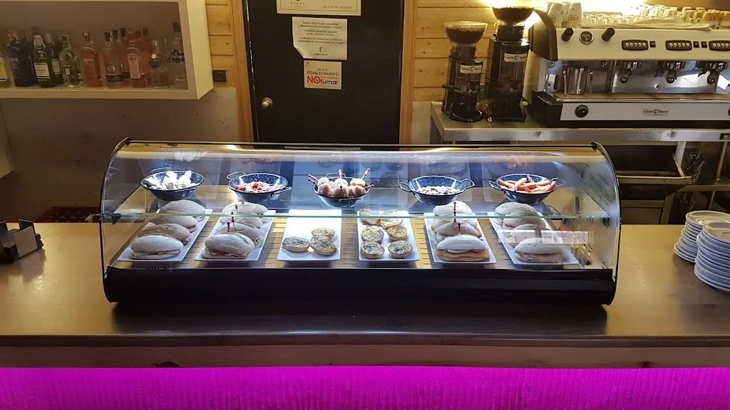 Luxury LOUNGE & BAR._Pétrola_slider_image_2