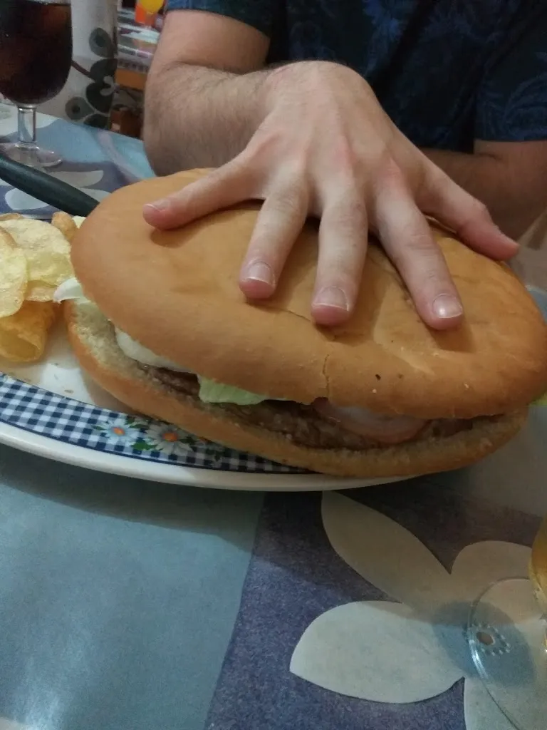 María Haro Jiménez_Los Barbaros_Socuéllamos_review