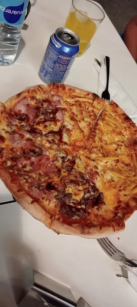 Angiie_Restaurante Similiano Pizzería_Socuéllamos_review