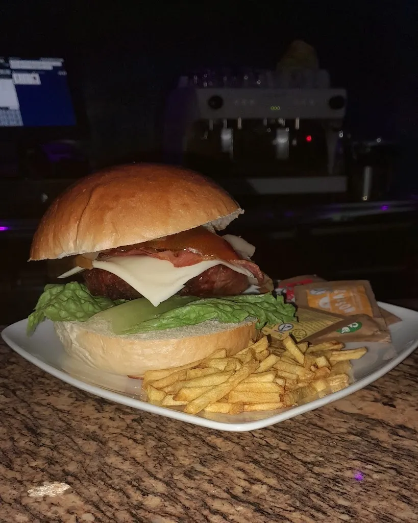 Jesus Angel_El Tragaluz_Socuéllamos_review