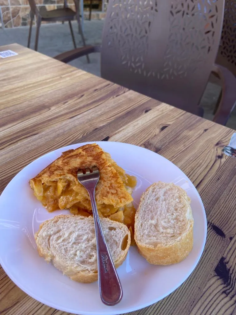 Rodrigo Bernabé Sardinero_Bar Restaurante “El Tapeo Pin-Pol”_Villamanrique_recensione