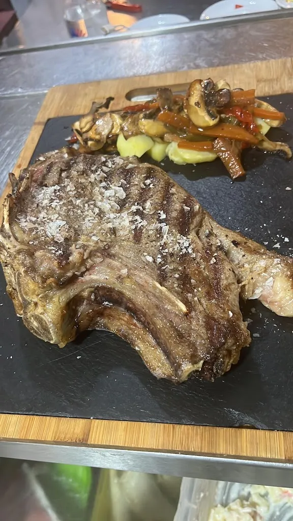 Daniela Espósito Maure_Baires ^El Bodegón ^_Torrenueva_recensione