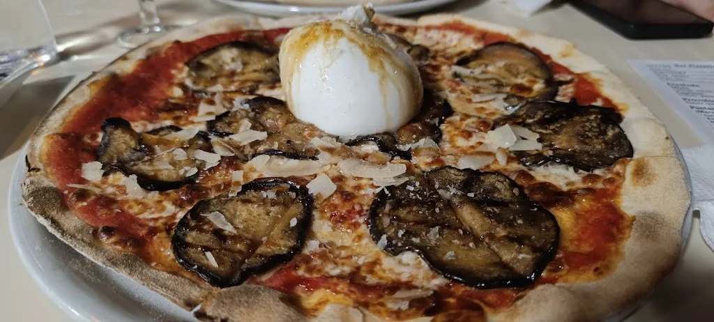 Pizzería Acapulco restaurant in Torrenueva