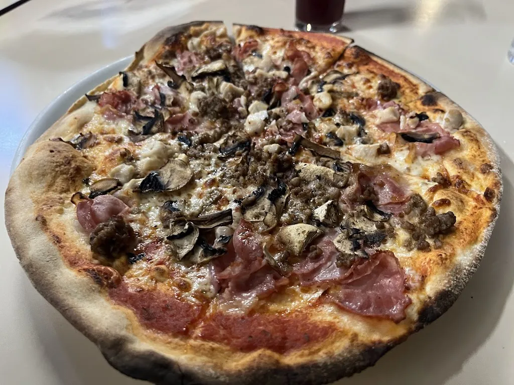 Pizzería Acapulco_Torrenueva_slider_image_2