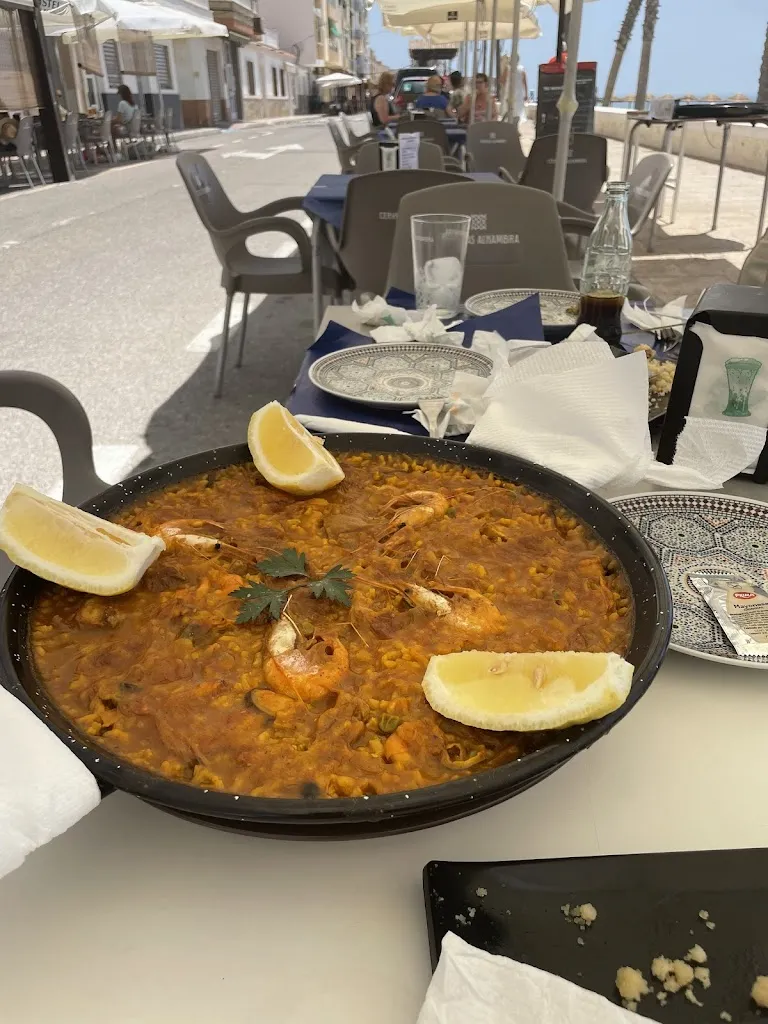 Timo Oluschinsky_Pizzería Bar El Espigón_Torrenueva_recensione