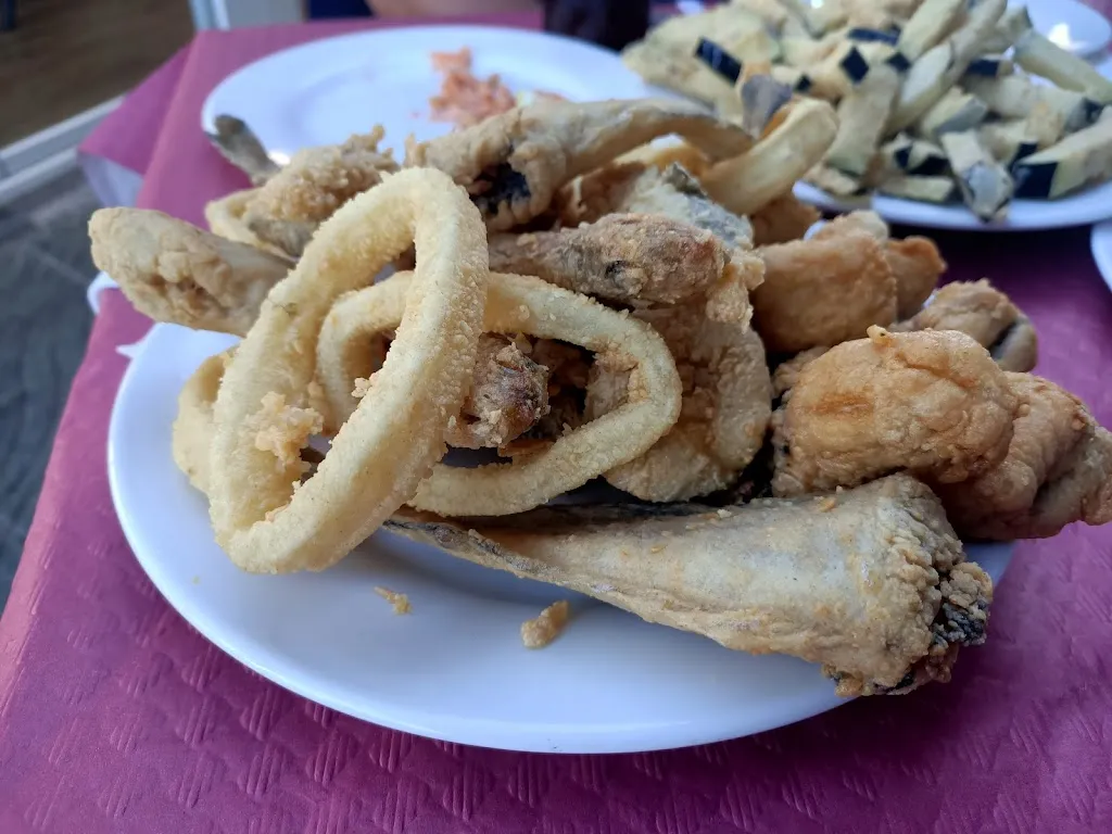 Remis Van_El Cerezo_Torrenueva_avis