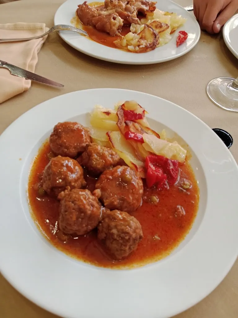 Eugenia Arroyo_RESTAURANTE BAR ALHAMBRA_Tomelloso_review