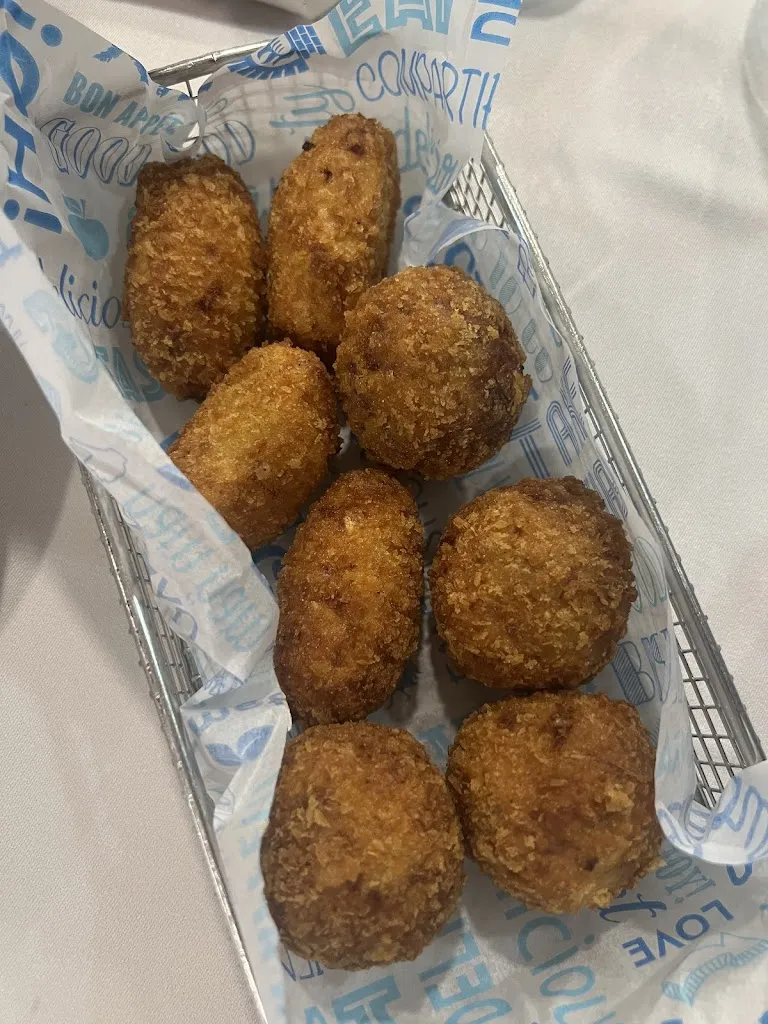 Azahara Naharro_Orbe Kitchenbar_Tomelloso_recensione