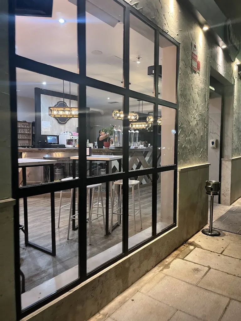 M. R. B_VINEA_Tomelloso_review