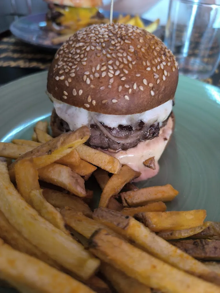 Chesy's Burger_Tomelloso_slider_image_3