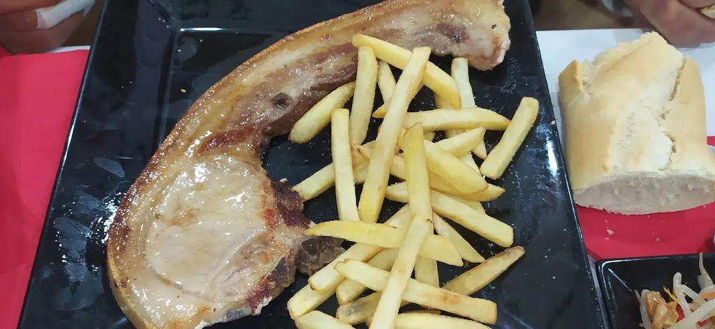 Menu_Bar Come Y Calla_Tomelloso_image_8