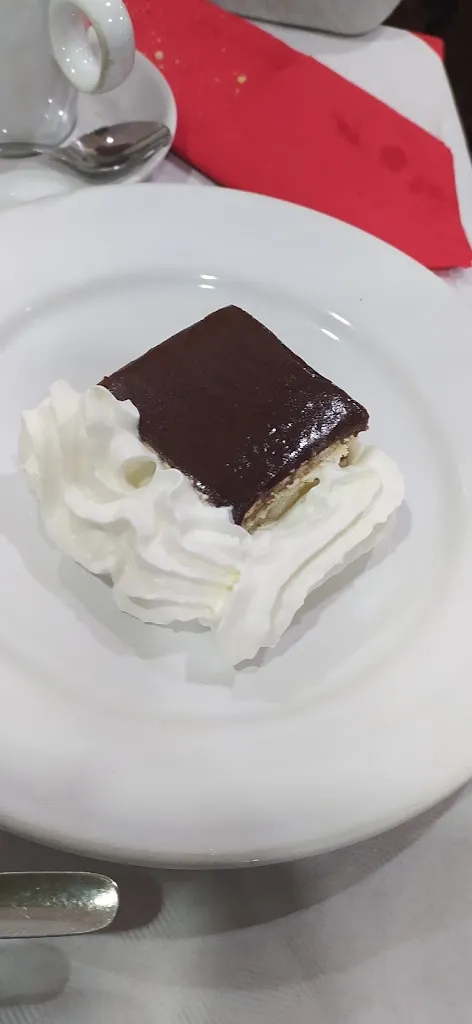 Noelia Fernandez Gomez_Bar Come Y Calla_Tomelloso_review