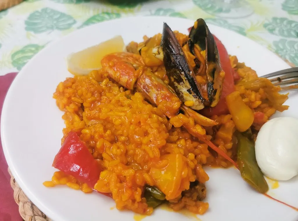 JUDIT CAPDEVILA ALSINA_Hostal Restaurante Casa Miguel_Villanueva de la Fuente_review