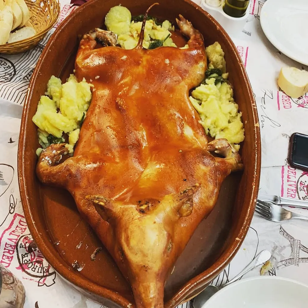 Hostal Restaurante Casa Miguel_Villanueva de la Fuente_slider_image_3