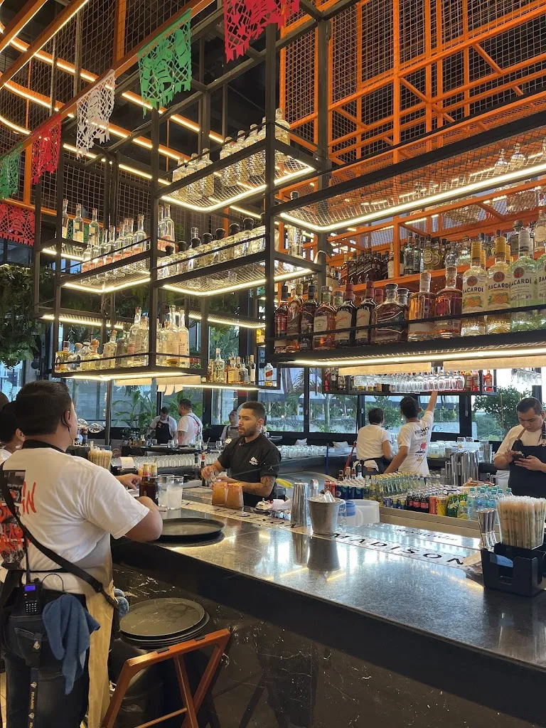 Madison Grill Villahermosa_Villahermosa_slider_image_3