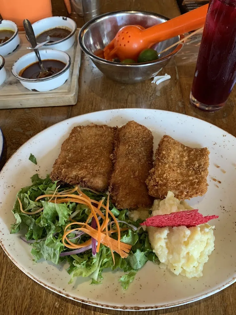 Guillermo Flores_MAR&Co._Villahermosa_review