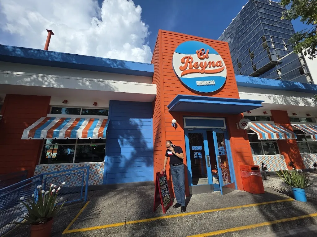 El Reyna Mariscos Villahermosa_Villahermosa_slider_image_3