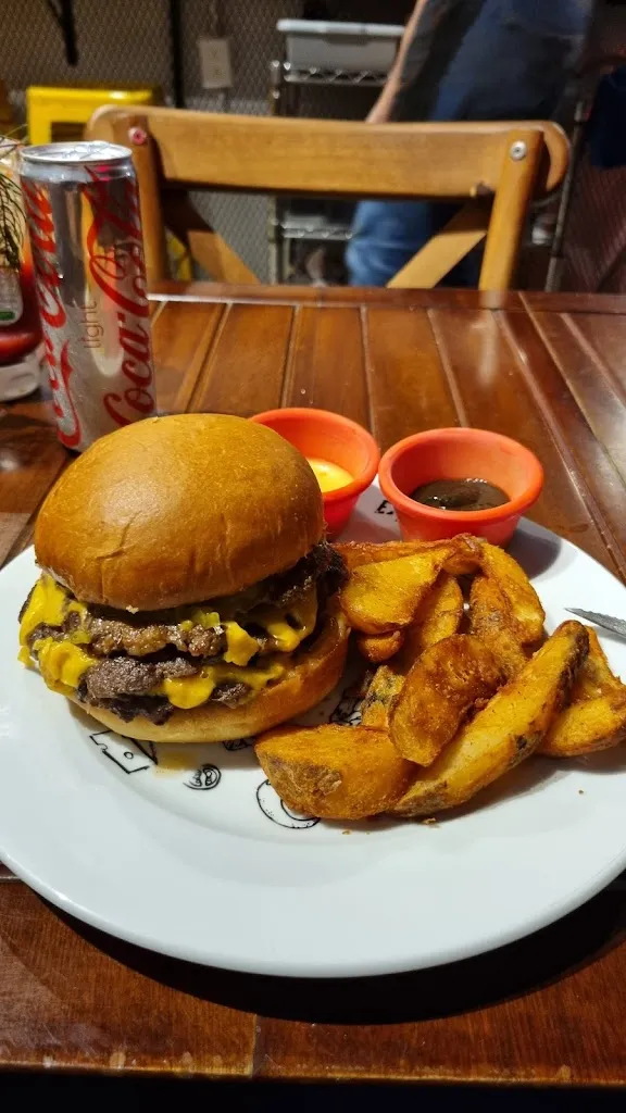 Dhabyan Zand_Fuego Extremo | Hamburguesas_Villahermosa_review