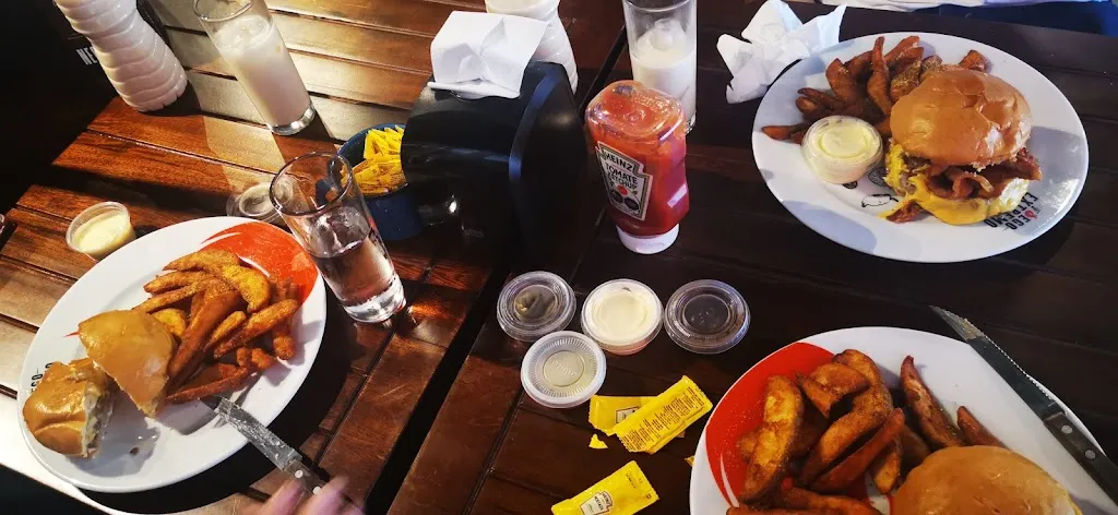 Roberto Cantu_Fuego Extremo | Hamburguesas_Villahermosa_review