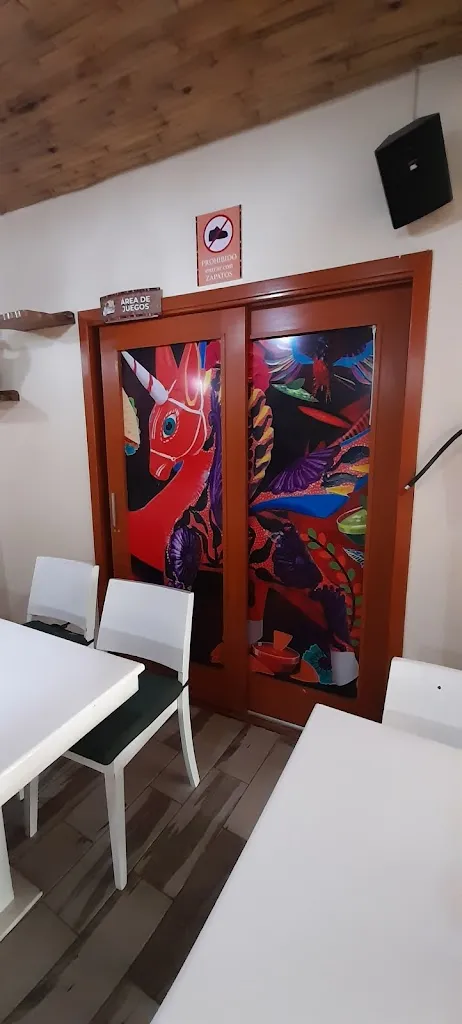 Tia Sotiriou_Los Tulipanes Restaurant_Villahermosa_review