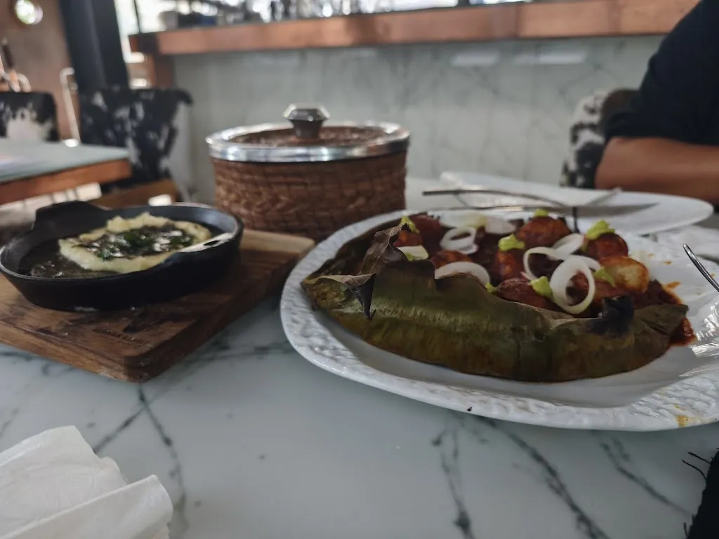 Menu_Ginger Rabbit. Distillery + Kitchen_Villahermosa_image_6